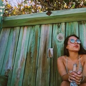 Meet your Posher, Sabrina